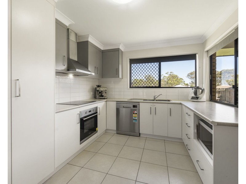 33 Wareena Crescent, Glenvale QLD 4350