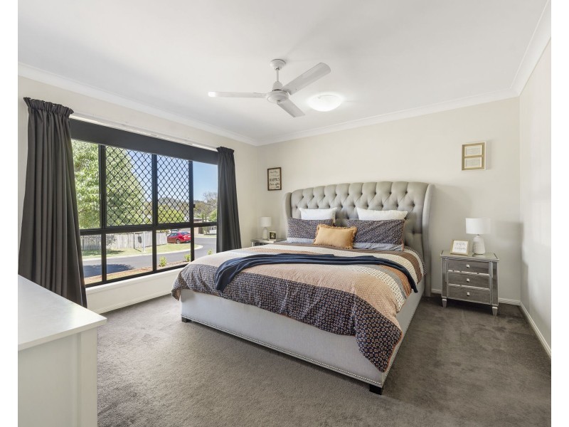 33 Wareena Crescent, Glenvale QLD 4350