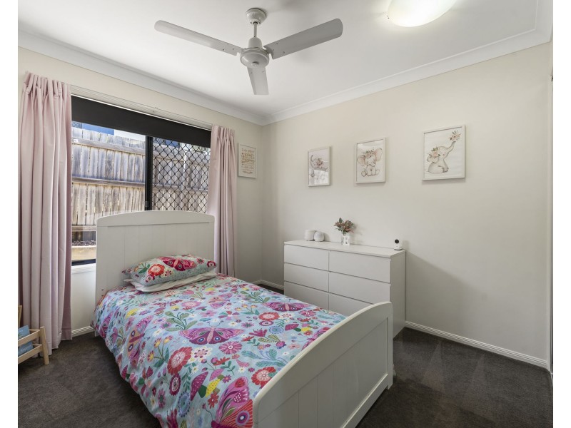 33 Wareena Crescent, Glenvale QLD 4350