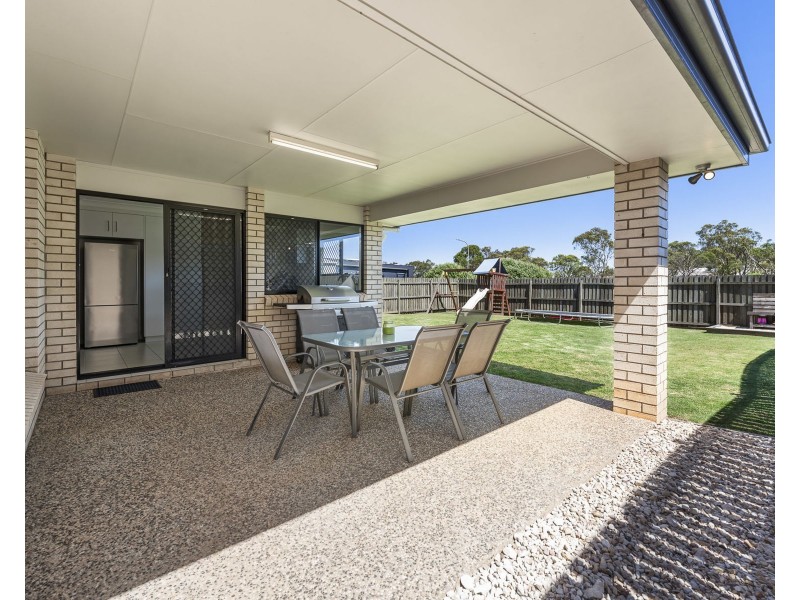 33 Wareena Crescent, Glenvale QLD 4350