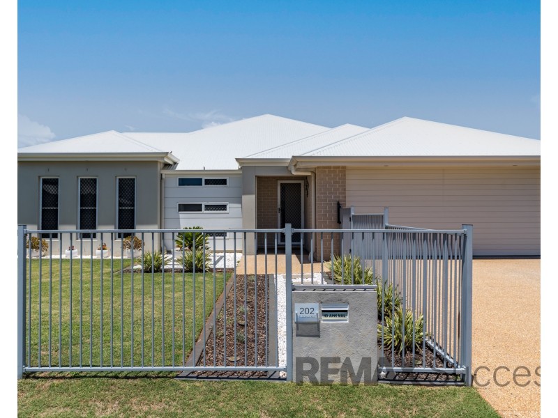 202 Nelson Street, Kearneys Spring QLD 4350