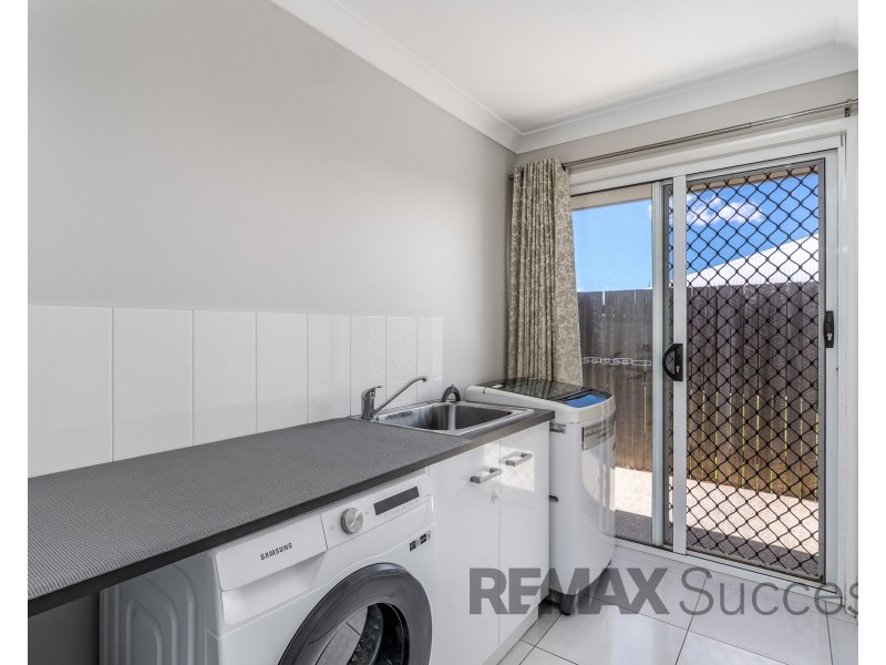 202 Nelson Street, Kearneys Spring QLD 4350