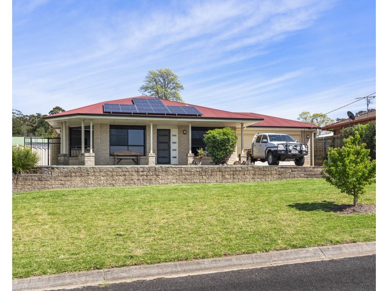 13 Watervale Street, Wilsonton Heights QLD 4350