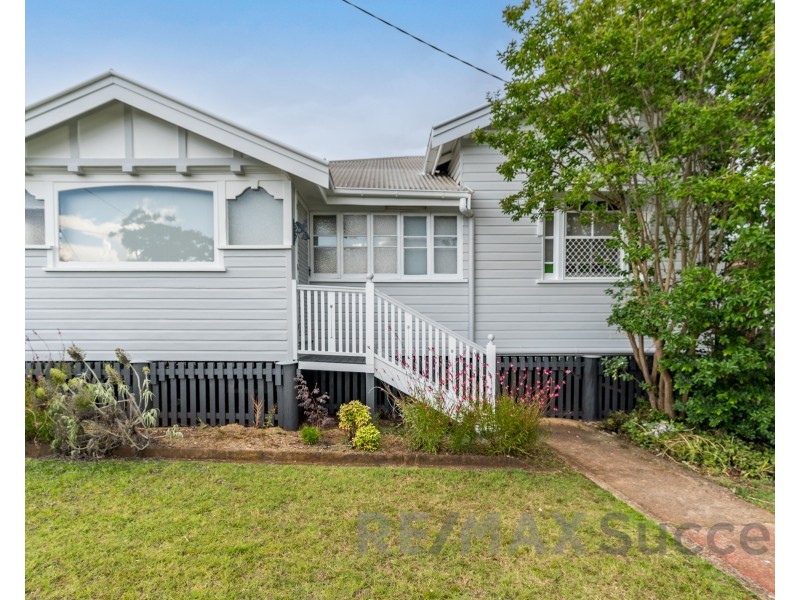2A Kenilworth Street, North Toowoomba QLD 4350