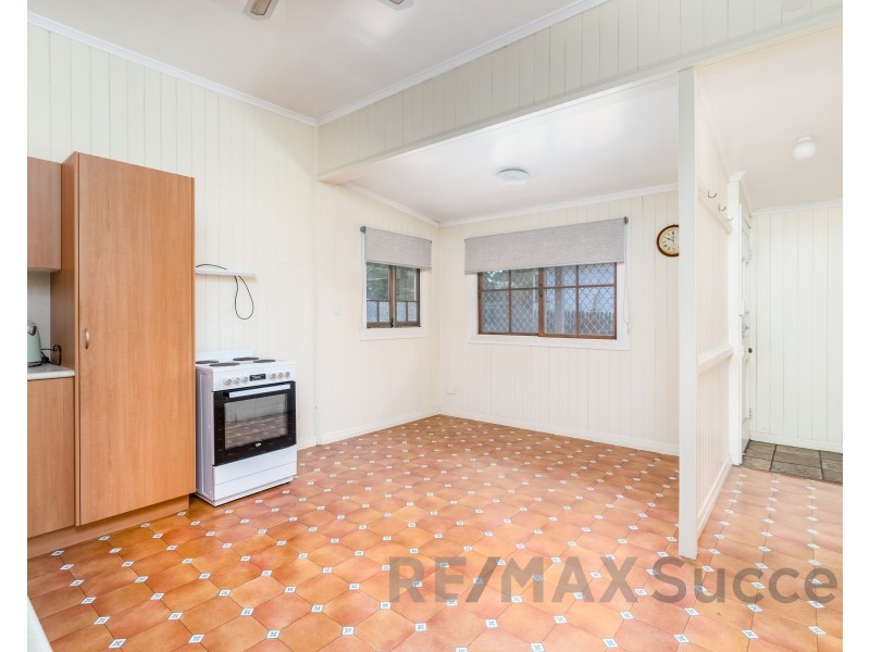 2A Kenilworth Street, North Toowoomba QLD 4350