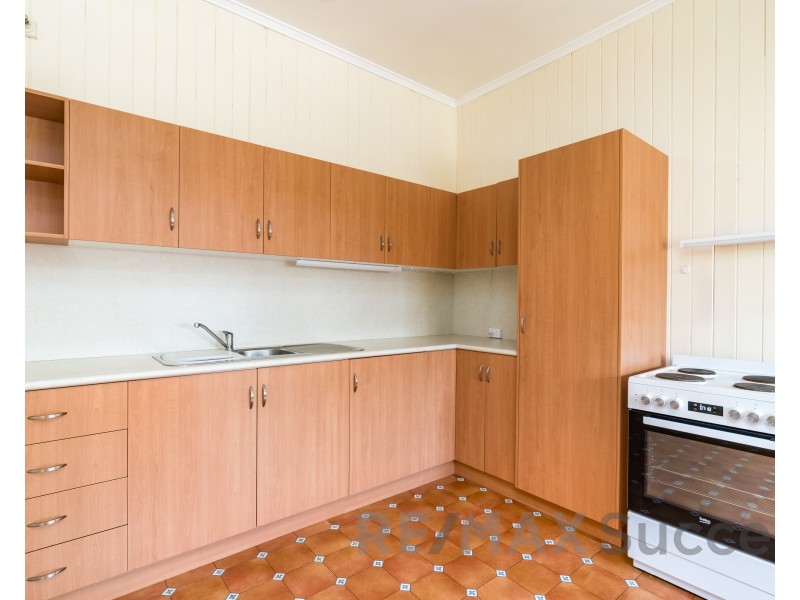 2A Kenilworth Street, North Toowoomba QLD 4350