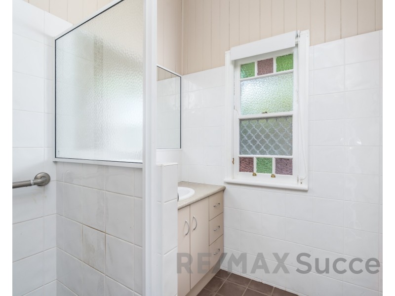2A Kenilworth Street, North Toowoomba QLD 4350