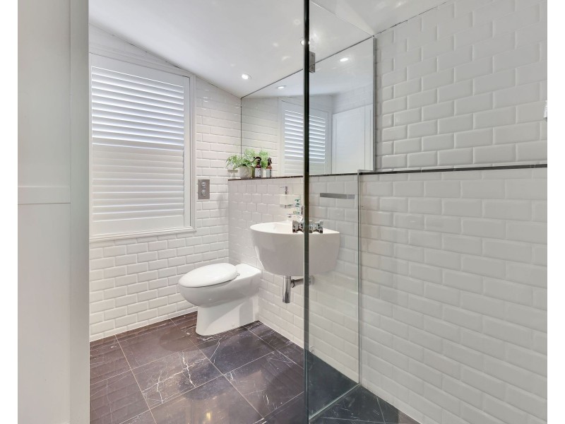 120 Bridge Street, East Toowoomba QLD 4350
