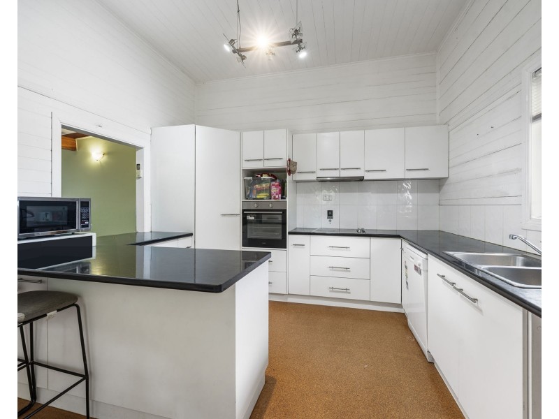 8 O’Brien Street, Harlaxton QLD 4350