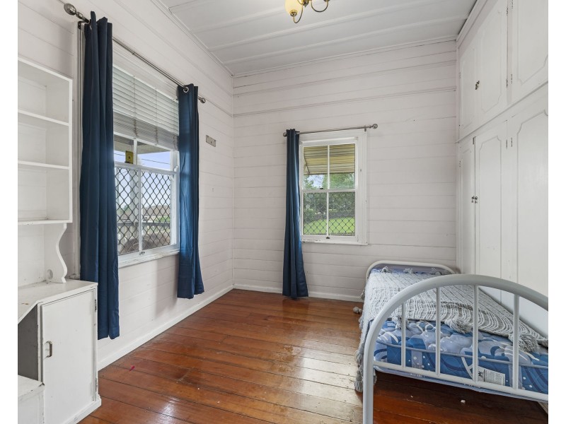 8 O’Brien Street, Harlaxton QLD 4350