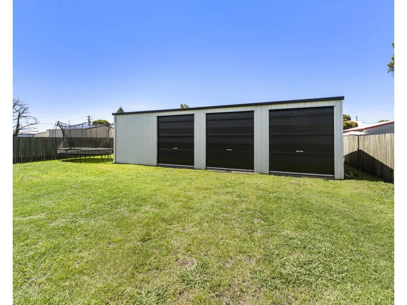 17 Railway Street, Wyreema QLD 4352