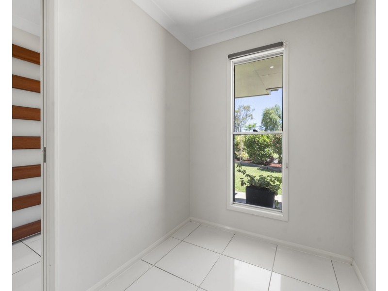 17 Railway Street, Wyreema QLD 4352