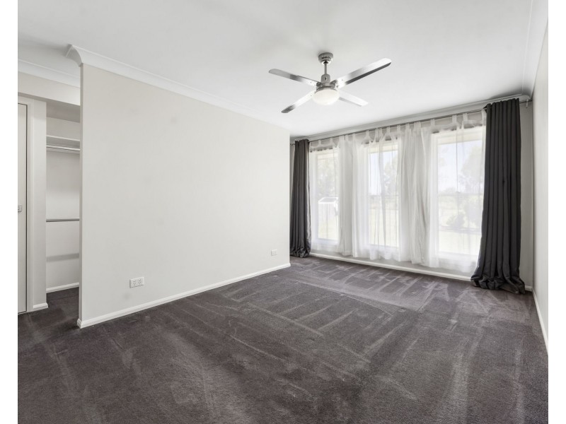 17 Railway Street, Wyreema QLD 4352