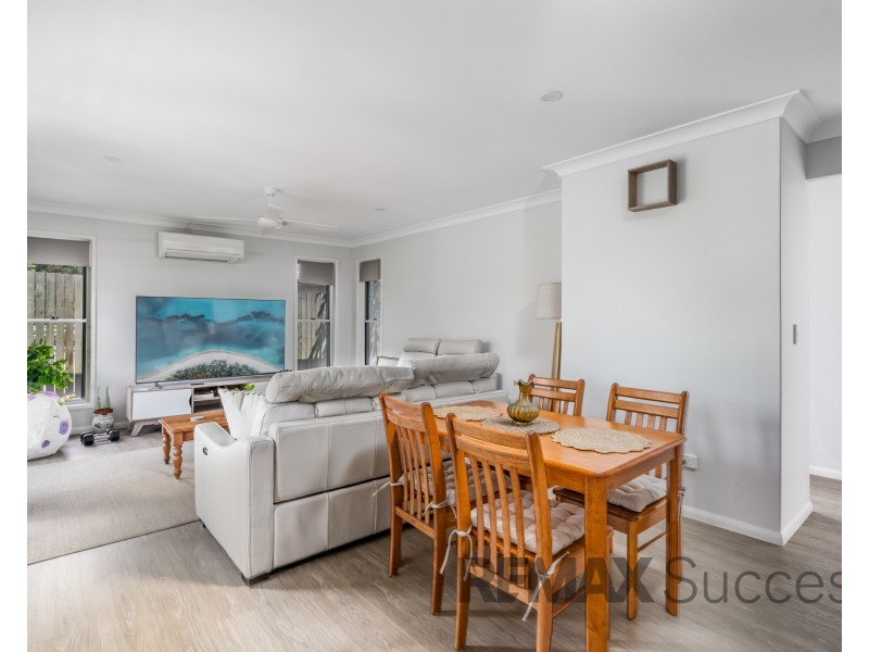 8/21 Hillside Street, Newtown QLD 4350