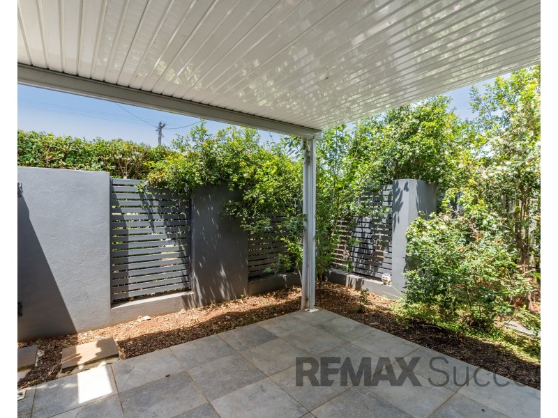 8/21 Hillside Street, Newtown QLD 4350