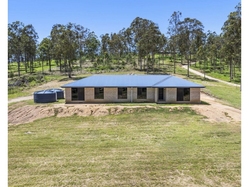 75 Green Gully Road, Upper Lockyer QLD 4352