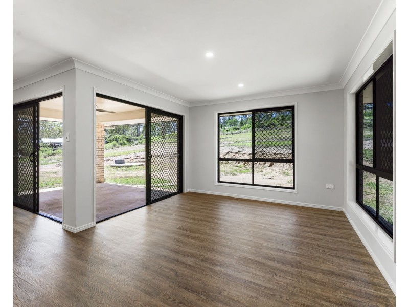 75 Green Gully Road, Upper Lockyer QLD 4352