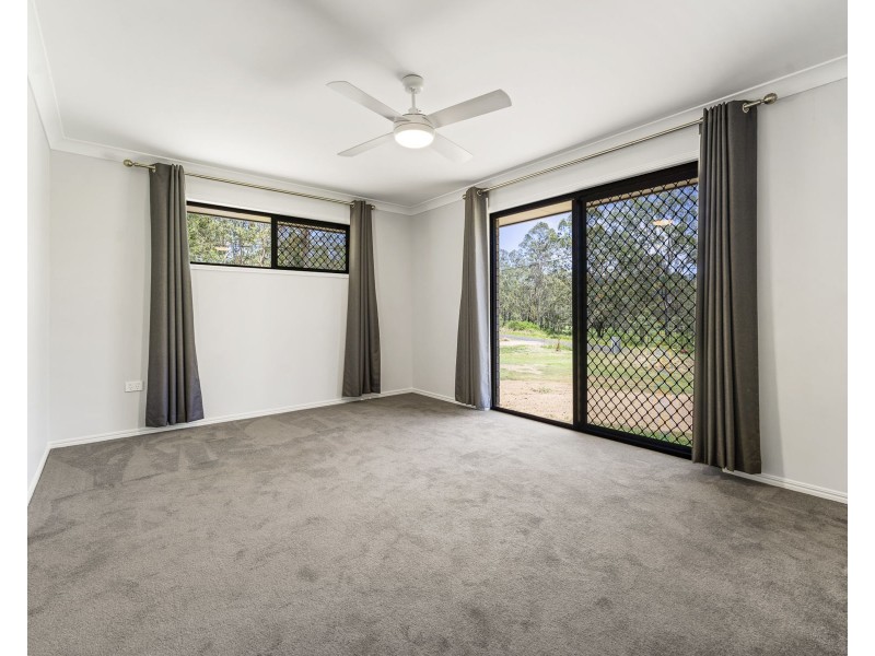 75 Green Gully Road, Upper Lockyer QLD 4352