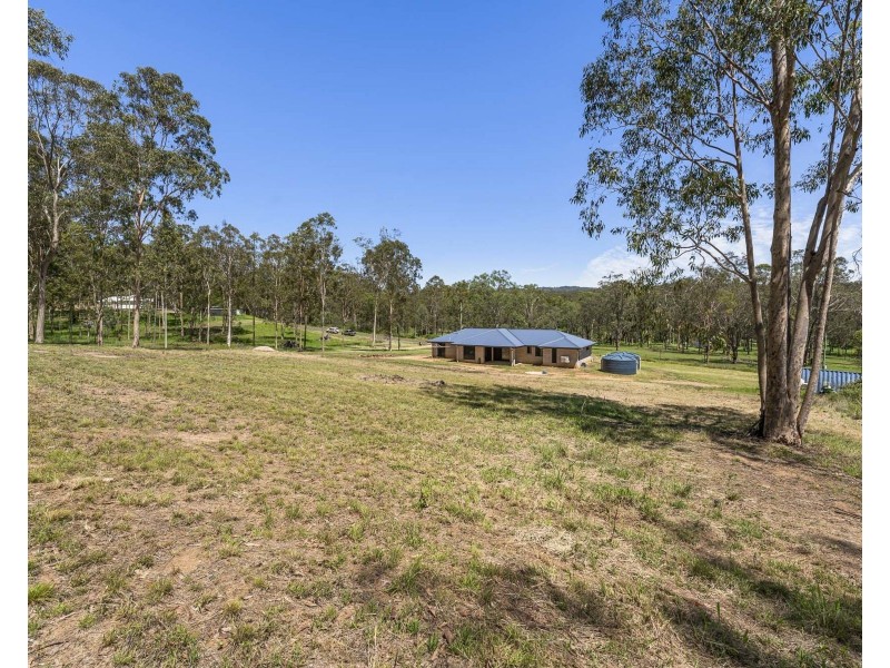 75 Green Gully Road, Upper Lockyer QLD 4352