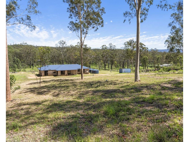 75 Green Gully Road, Upper Lockyer QLD 4352