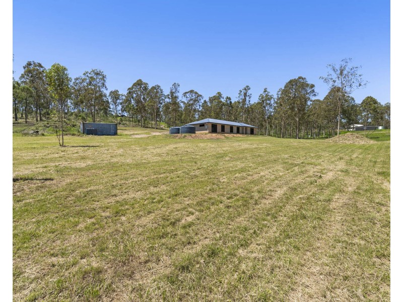 75 Green Gully Road, Upper Lockyer QLD 4352