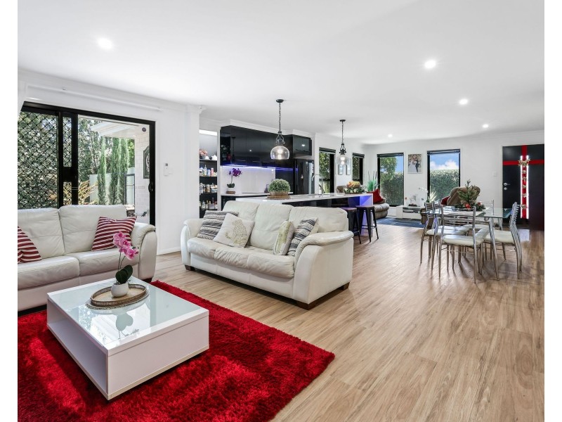 227 New England Highway, Harlaxton QLD 4350