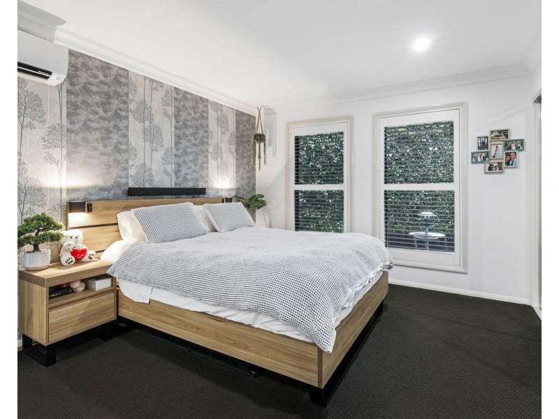 227 New England Highway, Harlaxton QLD 4350
