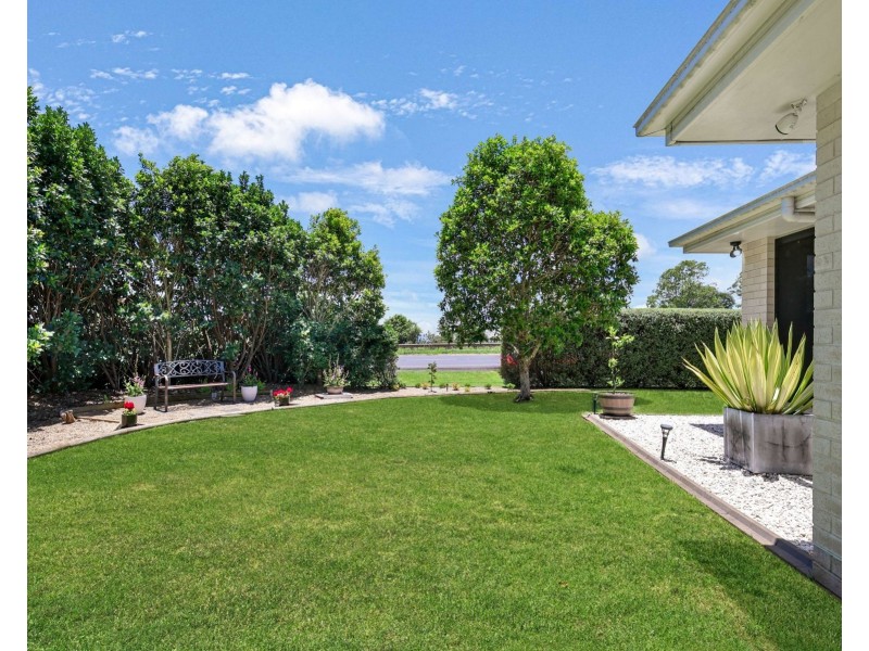 227 New England Highway, Harlaxton QLD 4350