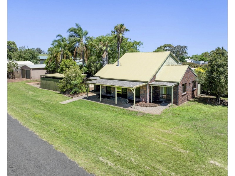 2 Mocatta Street, Goombungee QLD 4354