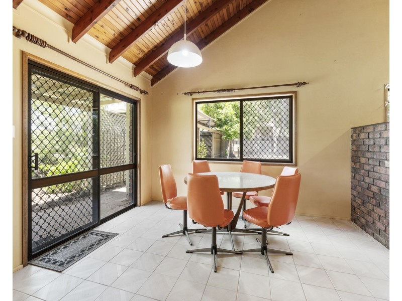 2 Mocatta Street, Goombungee QLD 4354