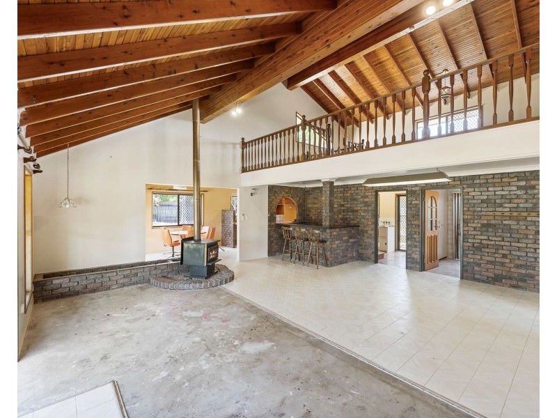2 Mocatta Street, Goombungee QLD 4354