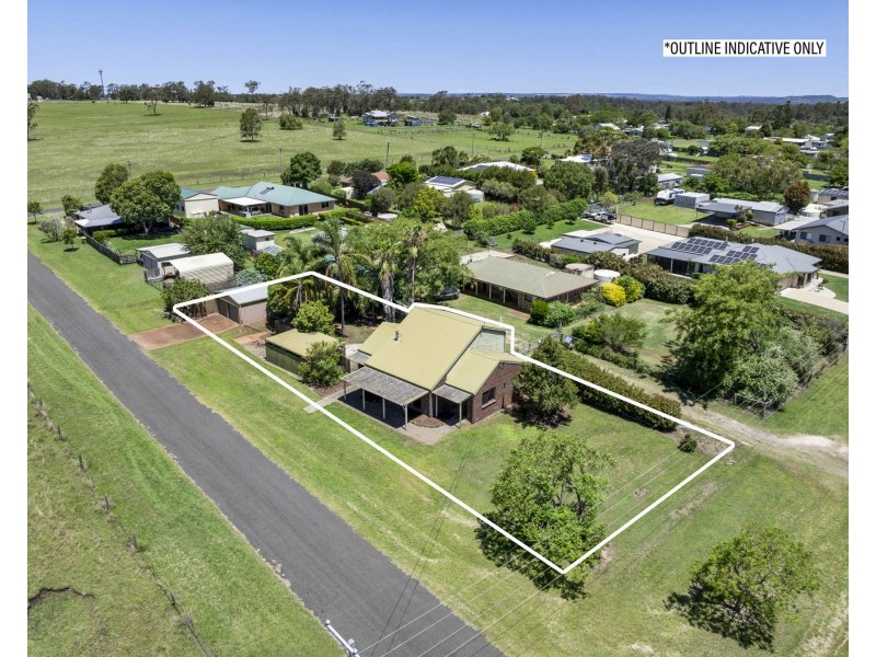 2 Mocatta Street, Goombungee QLD 4354