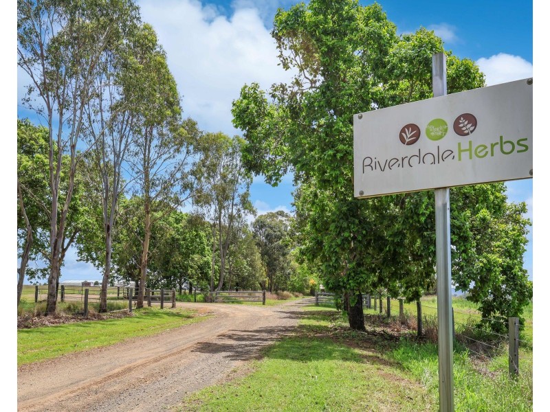 178 Dunns Avenue, Harrisville QLD 4307