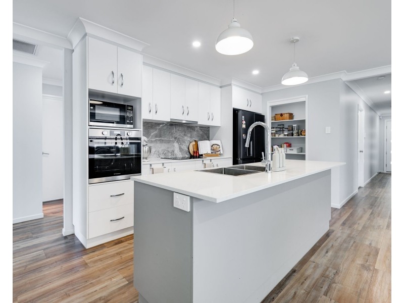 50 Long Street, Rangeville QLD 4350