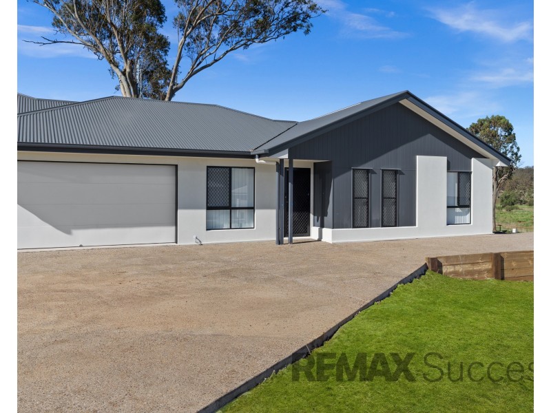 1/32 Aquila Drive, Meringandan West QLD 4352