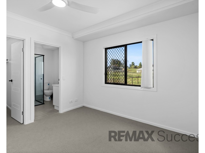 1/32 Aquila Drive, Meringandan West QLD 4352