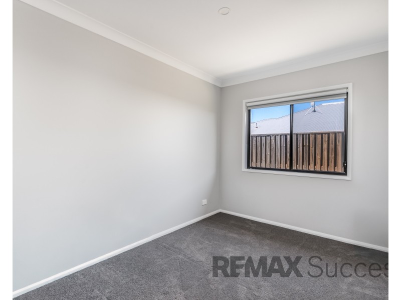 7 Kaufman Avenue, Highfields QLD 4352