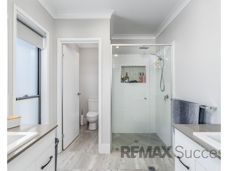 7 Kaufman Avenue, Highfields QLD 4352