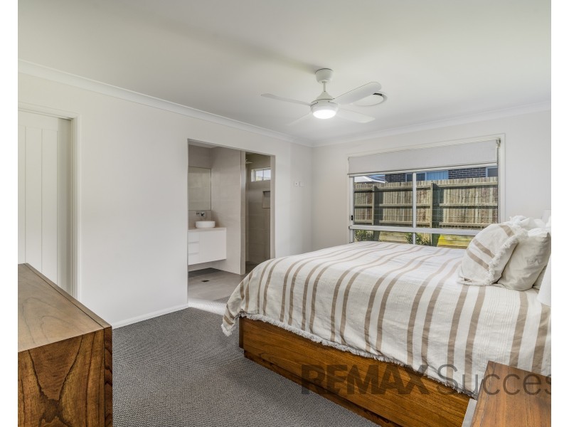 17 O’Neill Circuit, Kearneys Spring QLD 4350