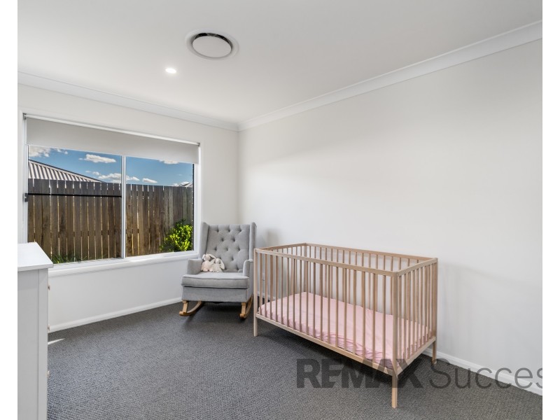 17 O’Neill Circuit, Kearneys Spring QLD 4350