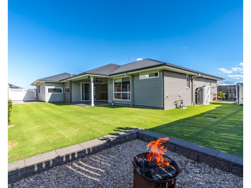 17 O’Neill Circuit, Kearneys Spring QLD 4350