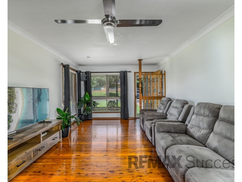 17 Candlebark Court, Glenvale QLD 4350