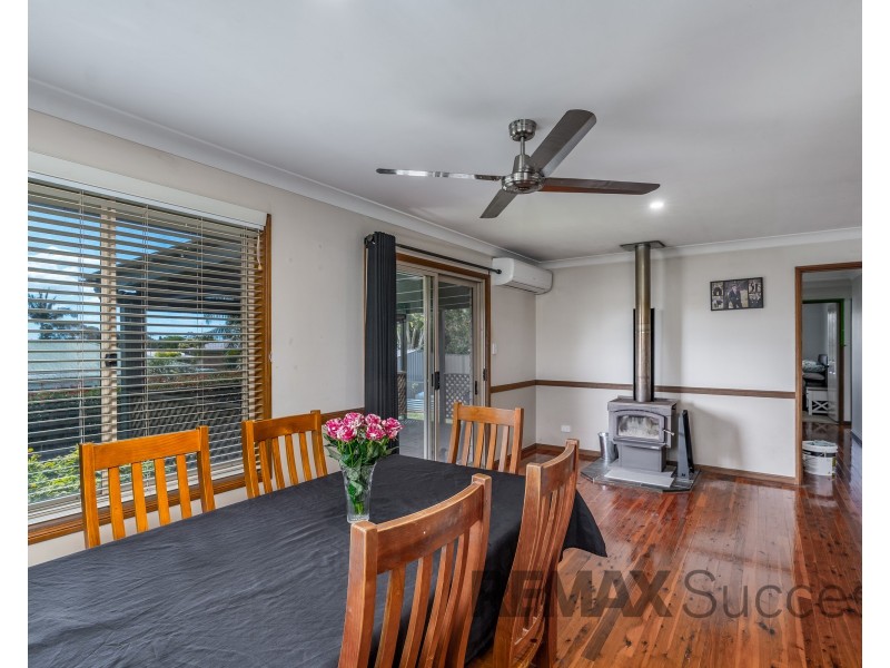 17 Candlebark Court, Glenvale QLD 4350
