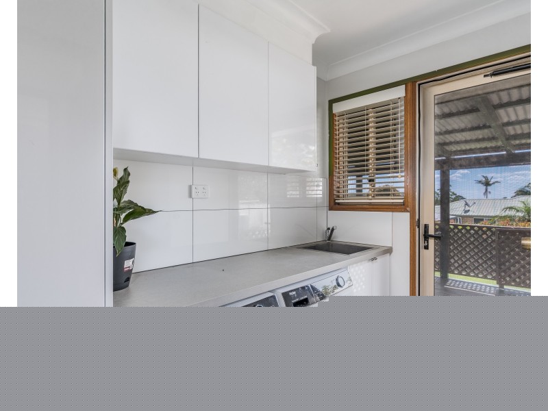 17 Candlebark Court, Glenvale QLD 4350