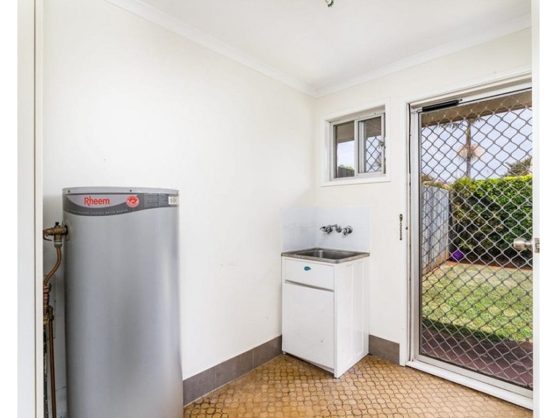 1/21 Hampton Street, Newtown QLD 4350