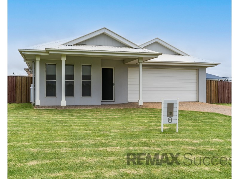 8 Darlobah Street, Highfields QLD 4352