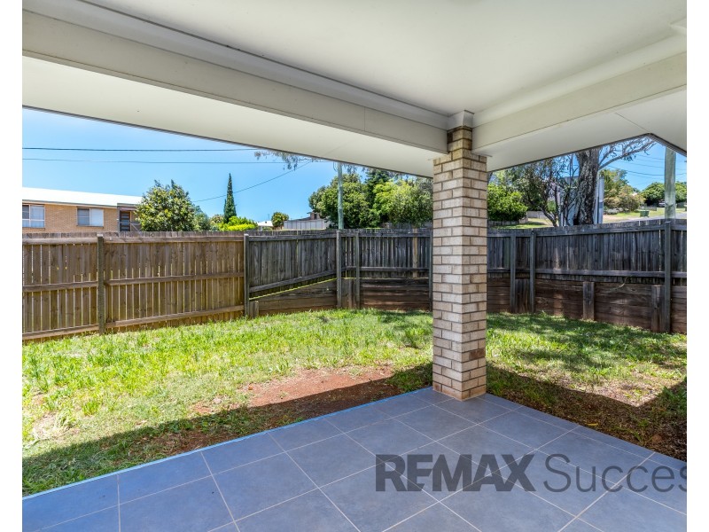 2/103 Gorman Street, Darling Heights QLD 4350