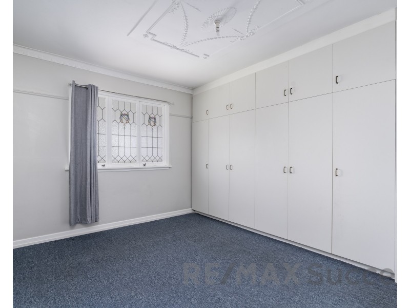 254 North Street, Rockville QLD 4350