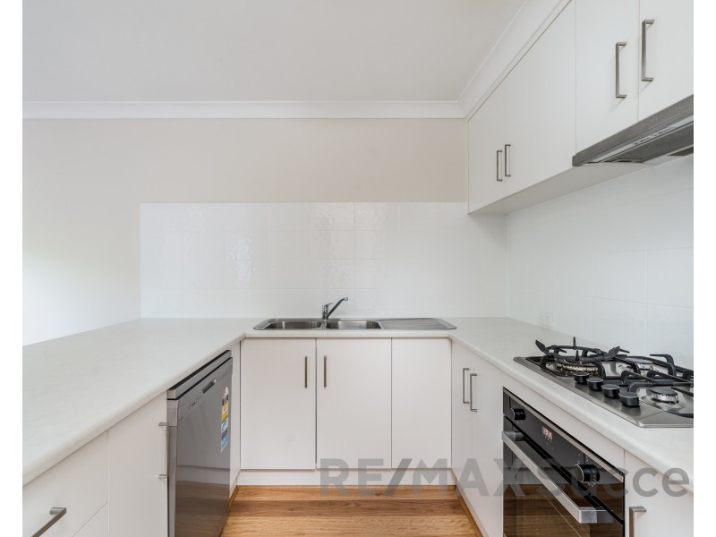 2/228 Mackenzie Street, Rangeville QLD 4350