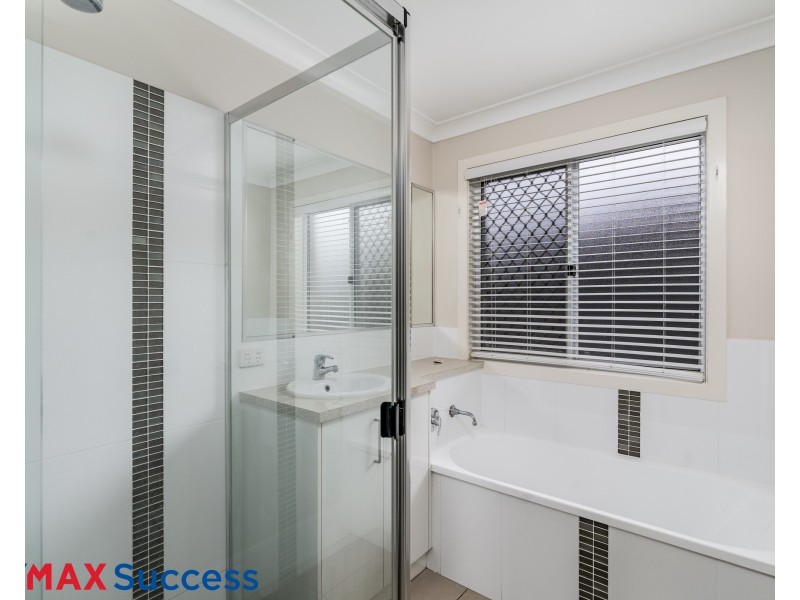 1/15A Searle Street, South Toowoomba QLD 4350